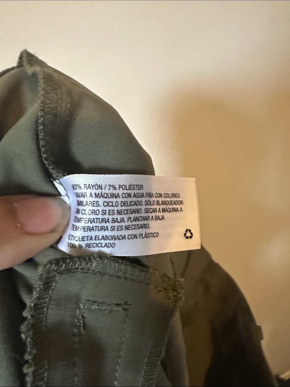 A New Day Olive Cargo Pants Women's Size 10 - Picture 4 of 4